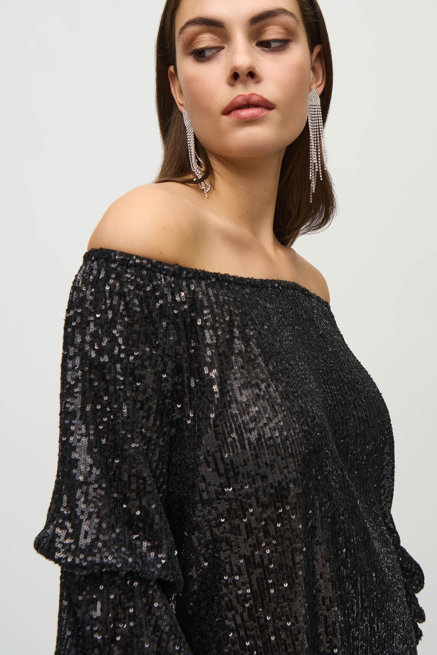 Sequin Off-Shoulder Puff Sleeve Top