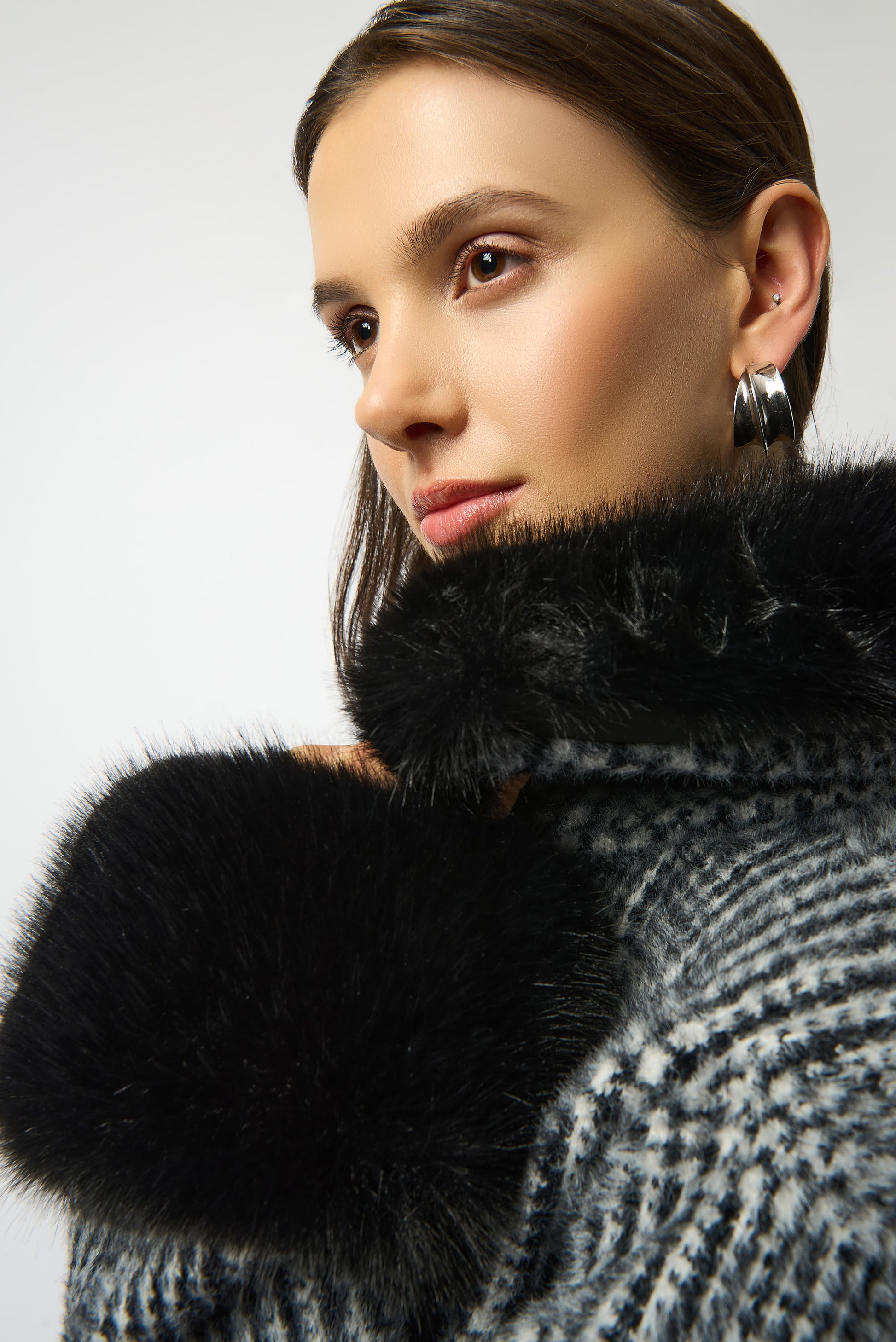 Feather Yarn Plaid Jacquard Coat with Faux Fur Trim