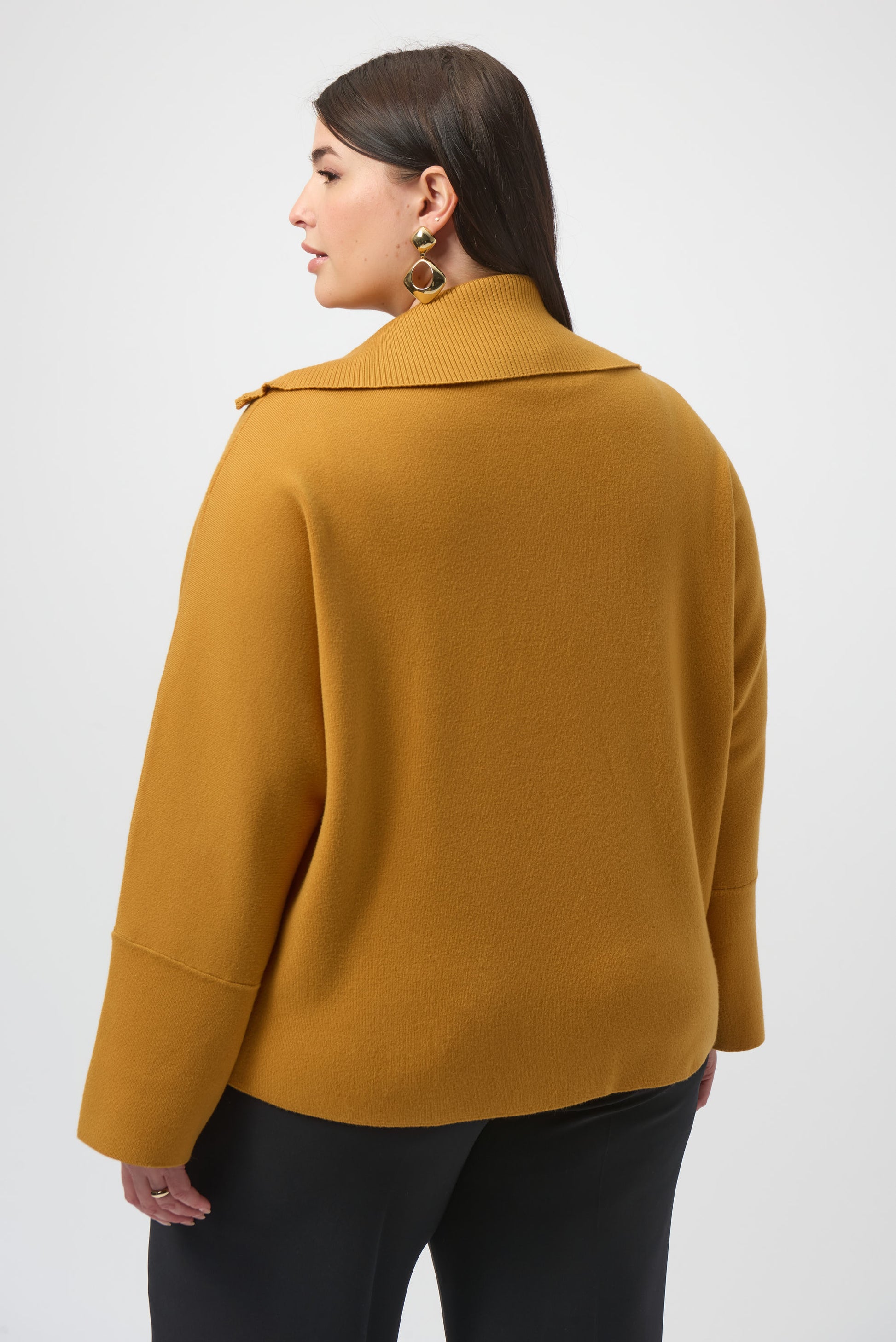 Sweater Knit Boxy Pullover With Zipped Collar 253963