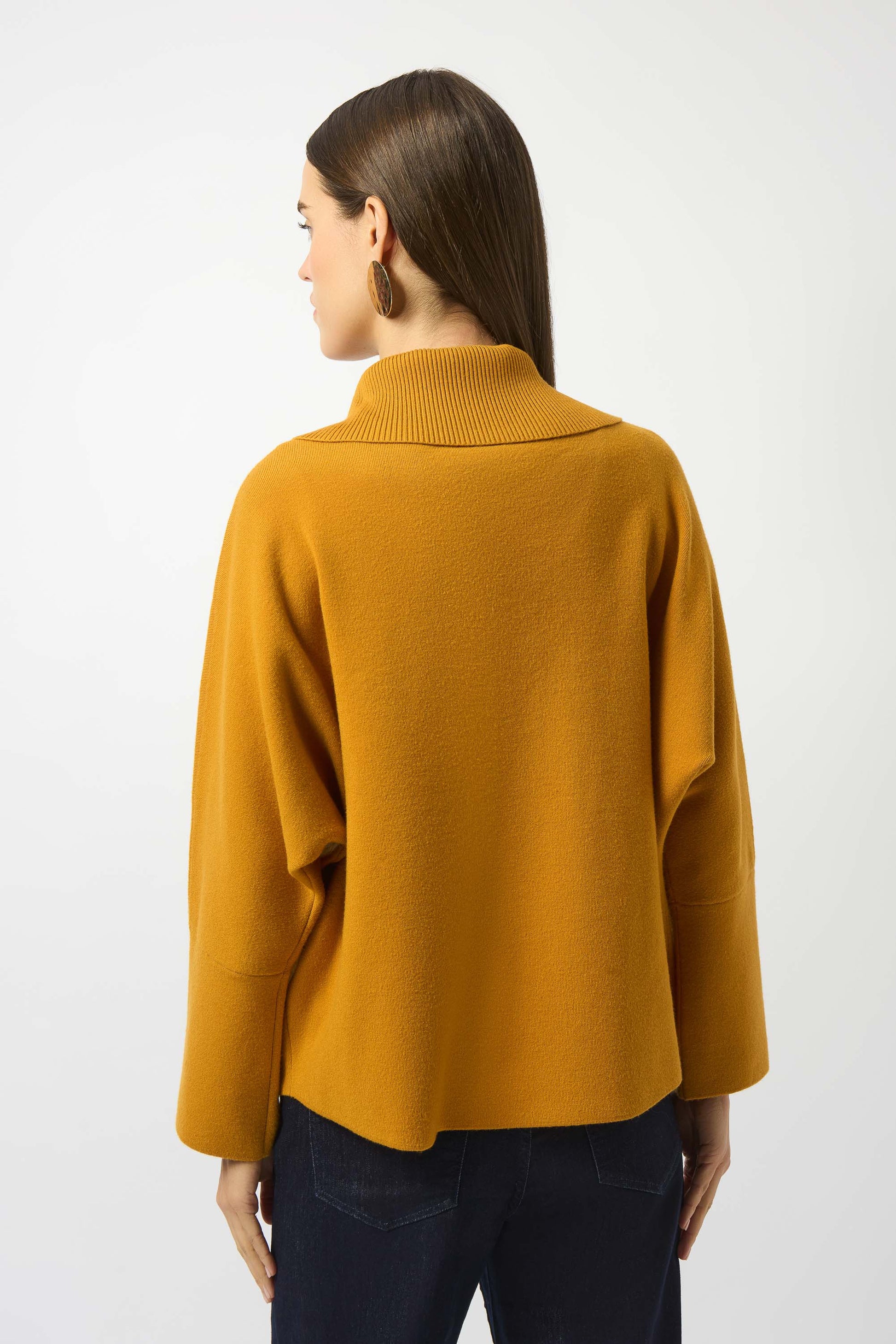Sweater Knit Boxy Pullover With Zipped Collar 253963