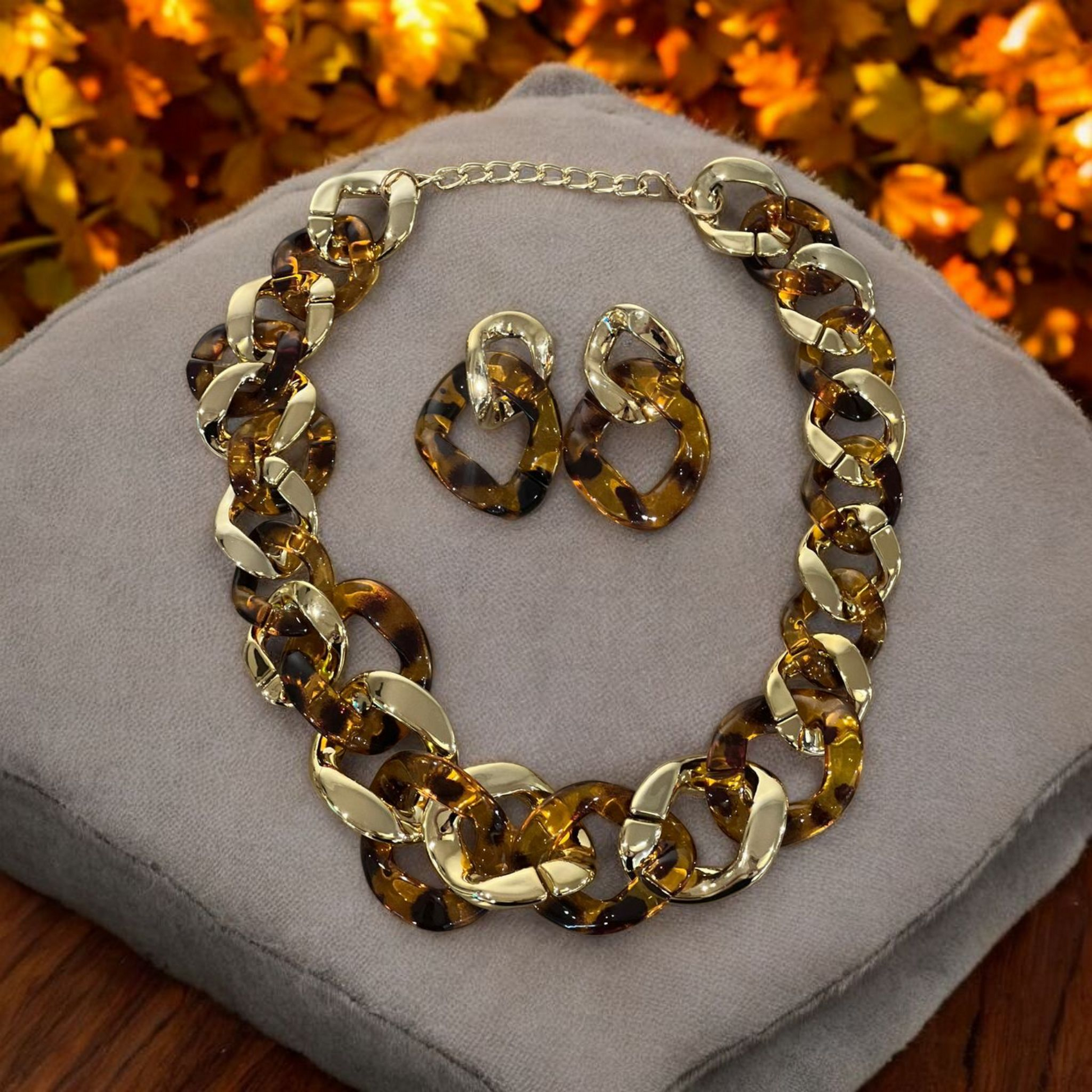 Brown Golden Necklace Set