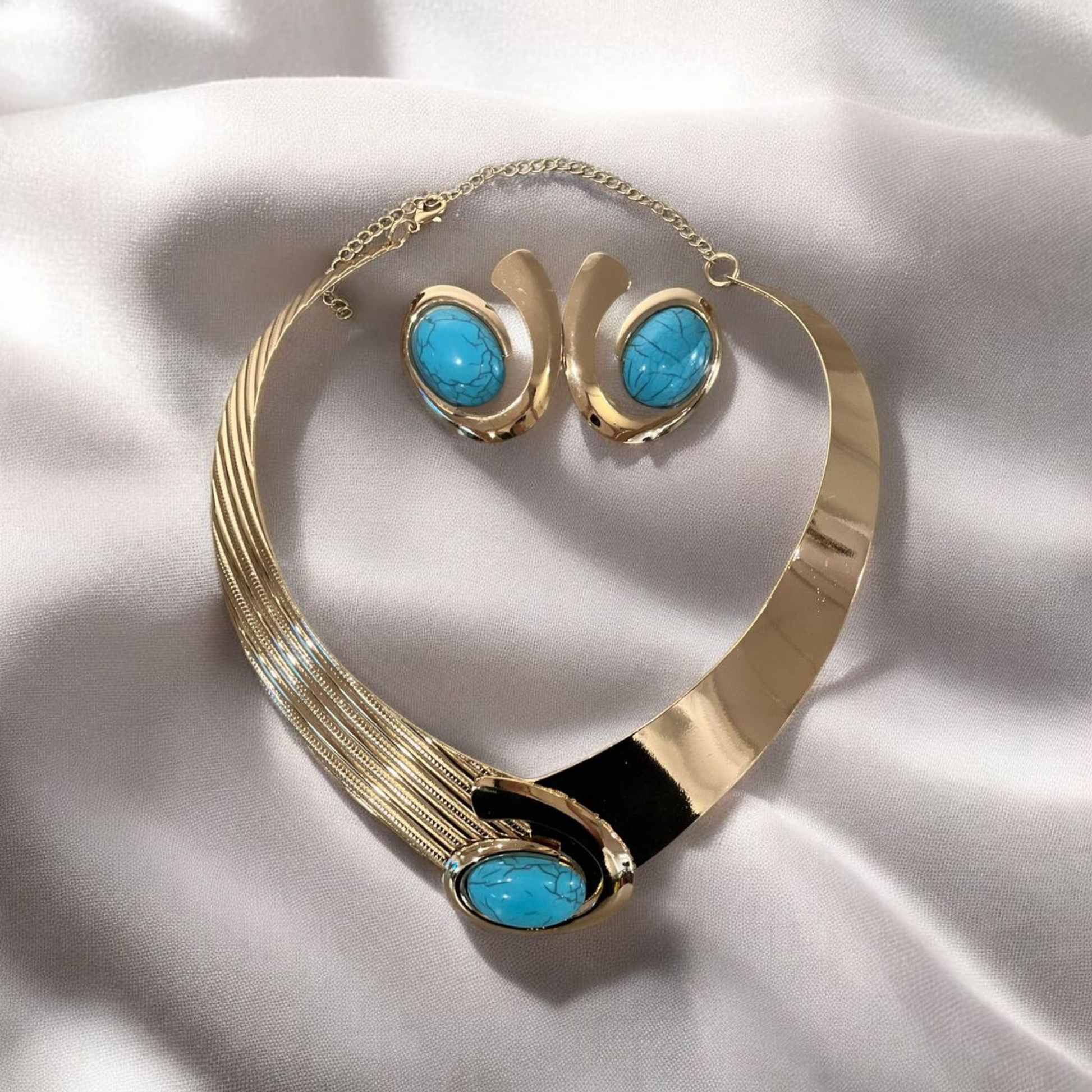 Blue Golden Necklace Set